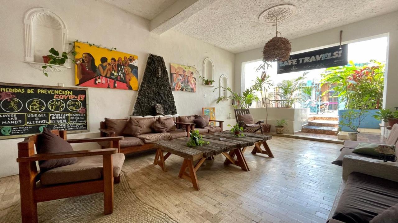 Weary Traveler Hostel Tulum Ngoại thất bức ảnh
