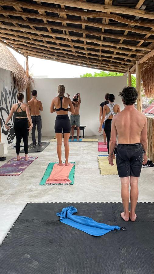 Weary Traveler Hostel Tulum Ngoại thất bức ảnh